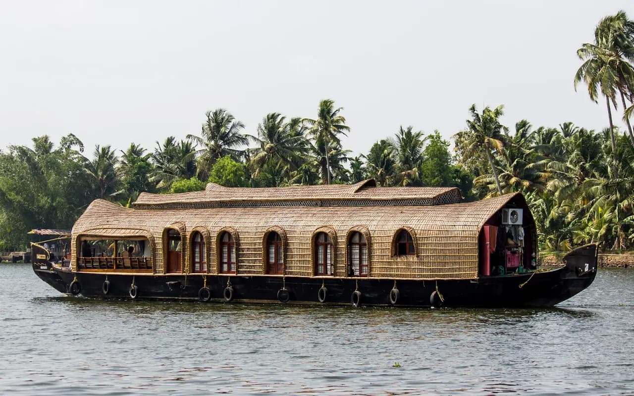 Kerala Travel Guide travel scene in India