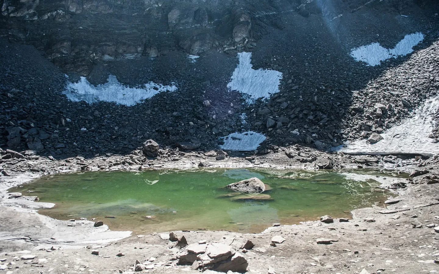Roopkund Trek travel scene in India
