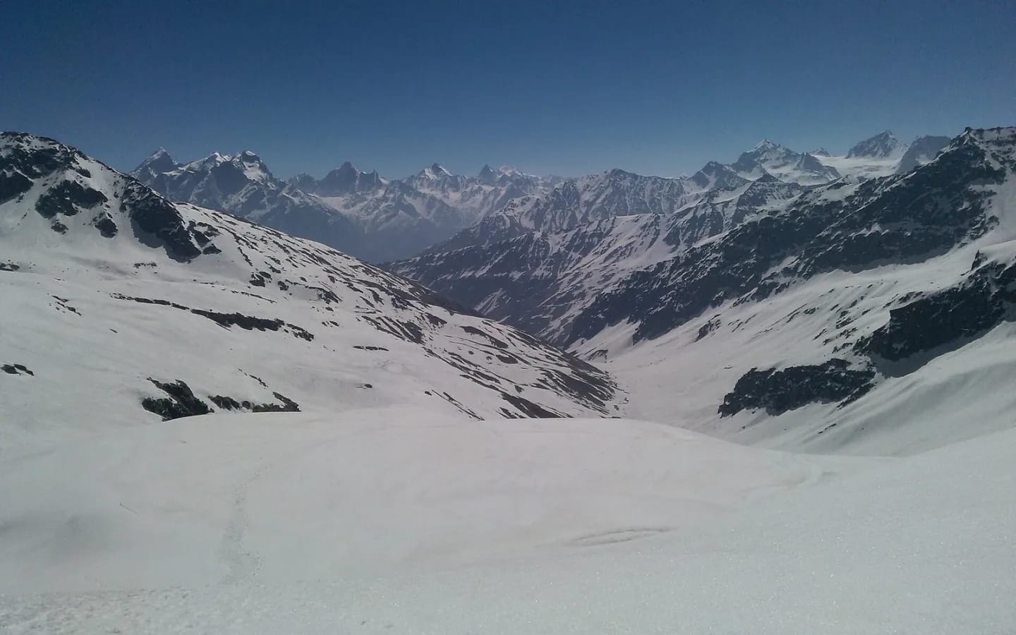 Rupin Pass Trek travel scene in India