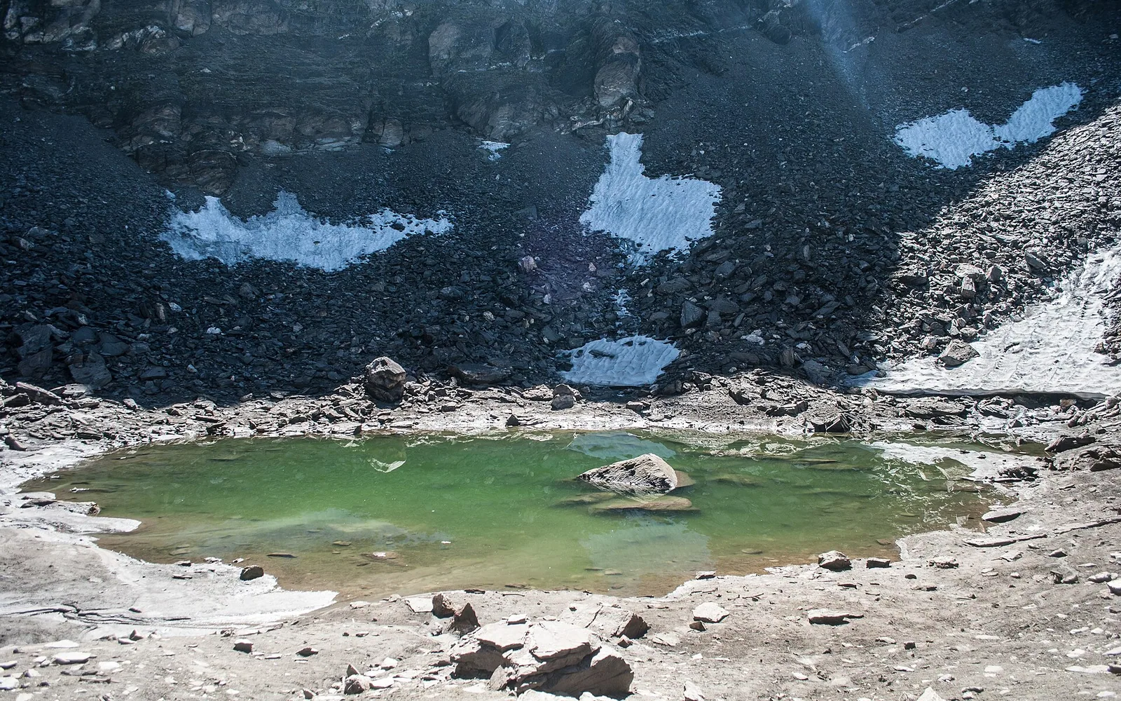Roopkund Trek travel scene in India